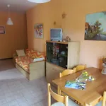 Lovely Apartment With Pool - Beahost